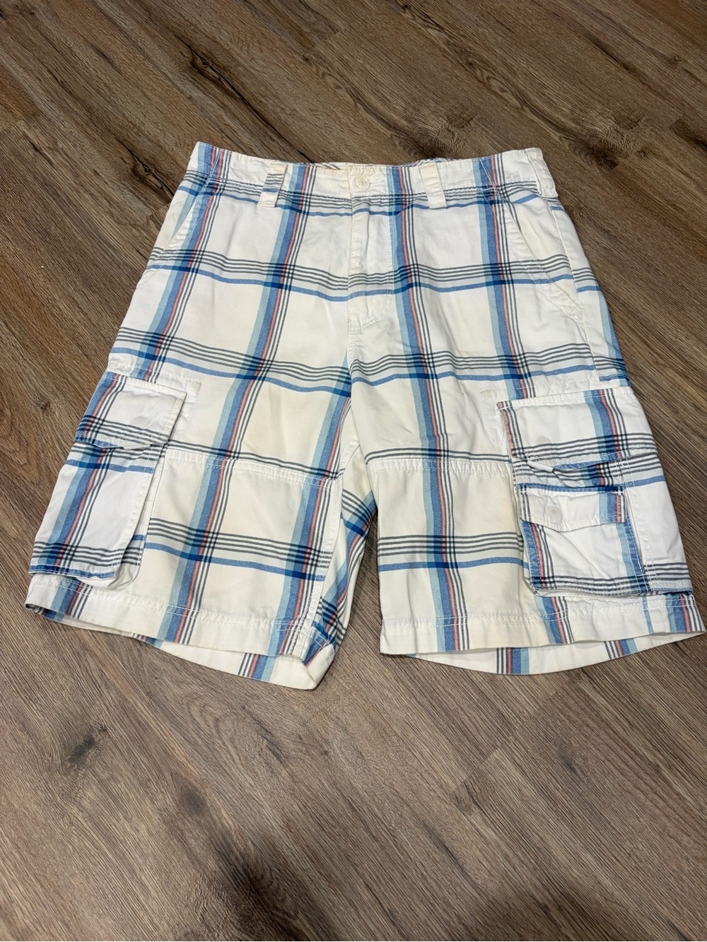 Y2K American Rag White Plaid Cargo Shorts with Blue and Red Stripes